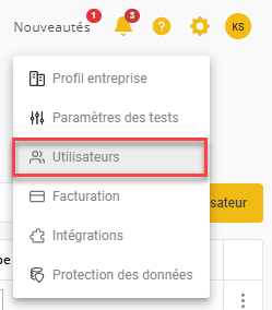 L'option Utilisateurs est affichée dans le menu des paramètres en haut à droite de l'écran.